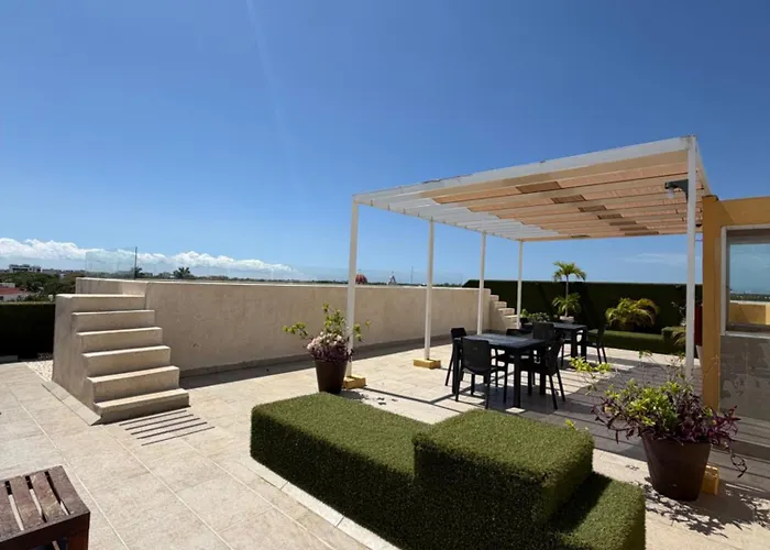 Riviera 216 *
